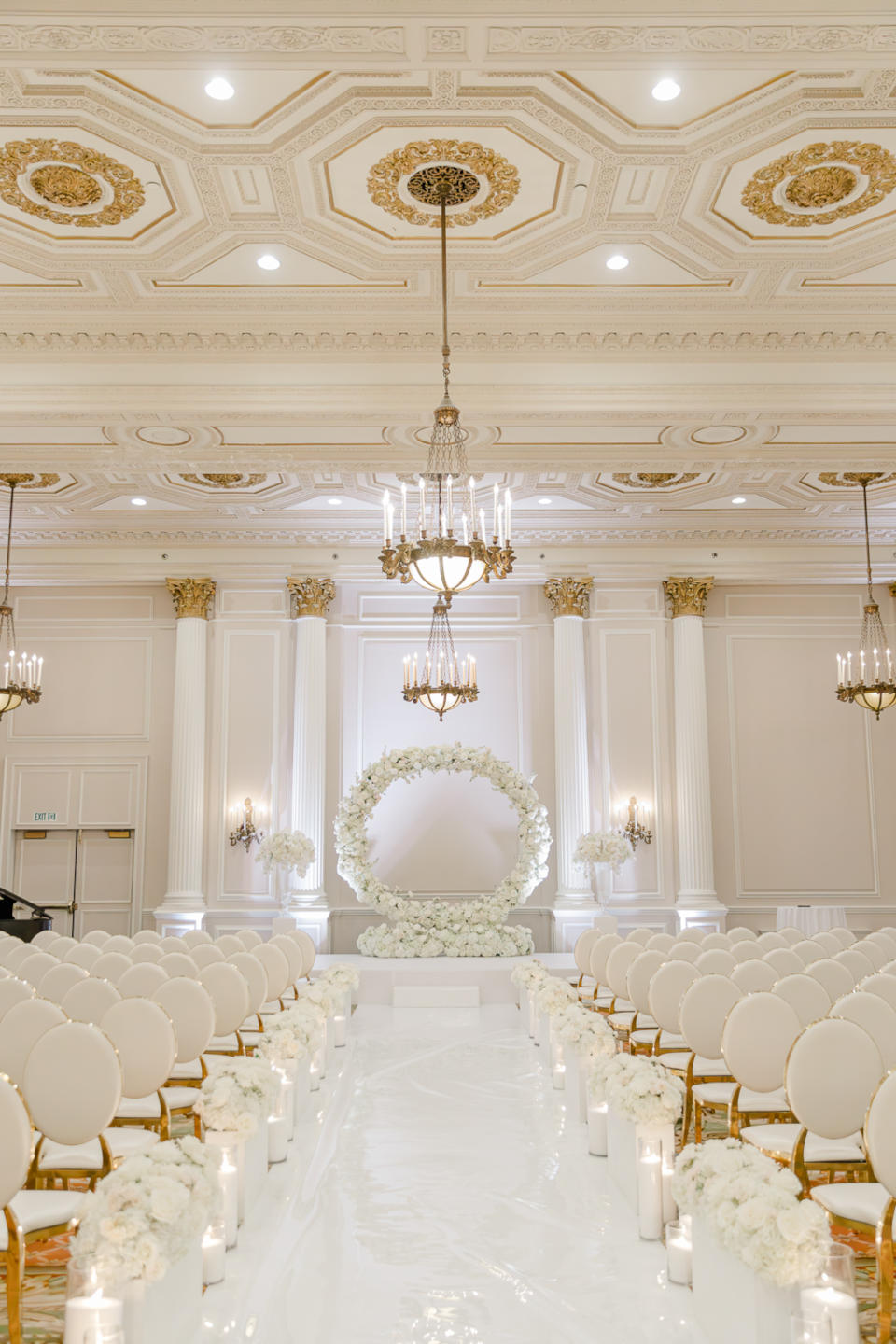 Fairmont Chateau Laurier, Laurier room ceremony - Grey Loft Studio | Erica Irwin Weddings and Events
