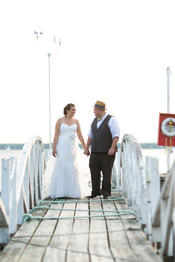 Bride and Groom on wood bridge |Britannia Yacht Club | Union Eleven Photographers