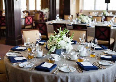 Belgian linens navy napkins slate containers with centerpieces | Rivermead Golf Ottawa | AMBphoto